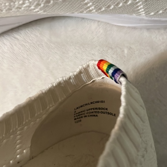 Steve Madden size 9 slip on fabric athletic shoes - Picture 5 of 5